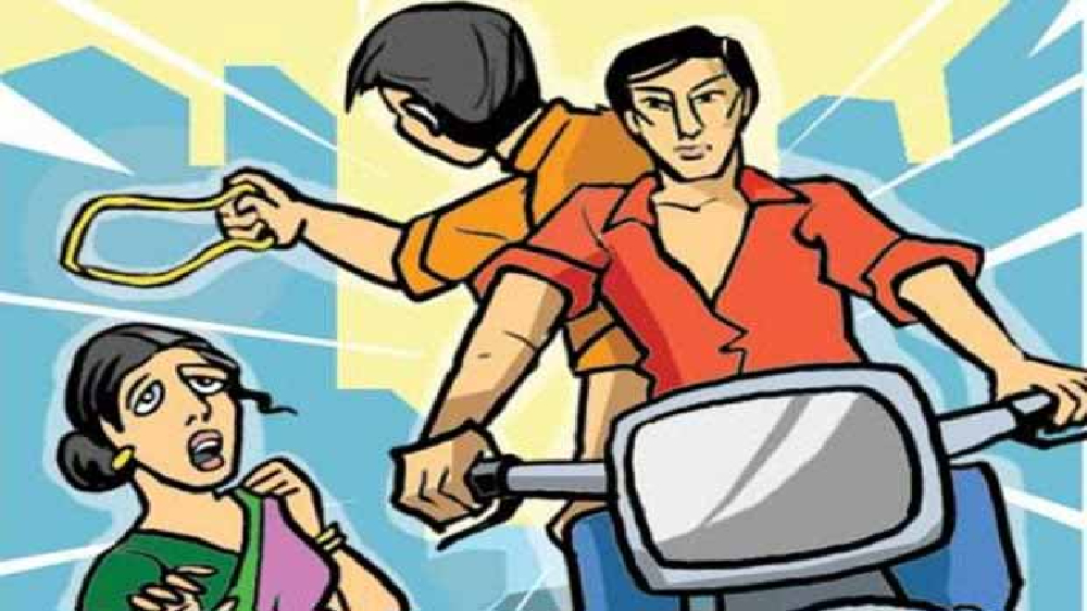 3, including policewoman, waylaid in Chennai