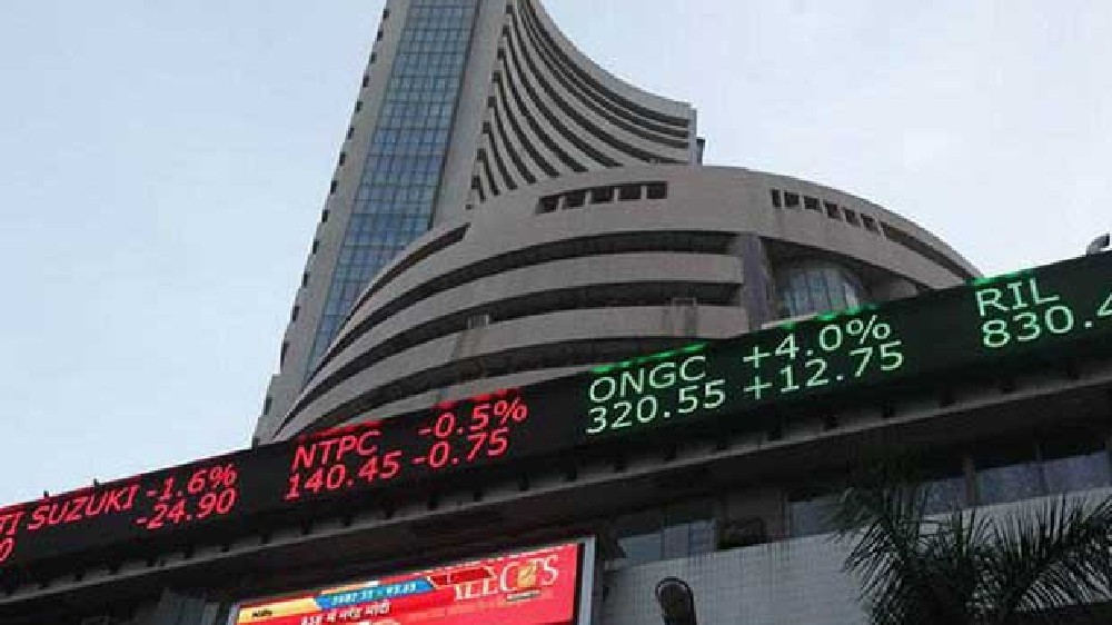 Equity indices settle sharply low, Sensex down over 1K points
