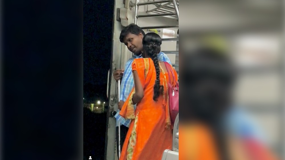 Cuckoo couple in real life? Video makes netizens go awww Cuckoo couple in real life? Video makes netizens go awww