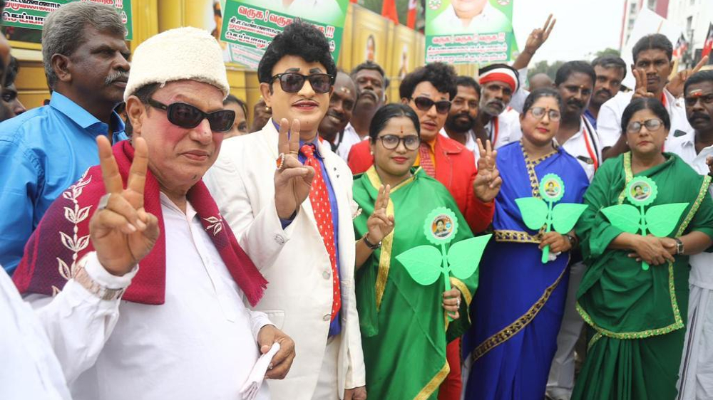 Madras HC disallows AIADMK GC to amend bye-laws Madras HC disallows AIADMK GC to amend bye-laws