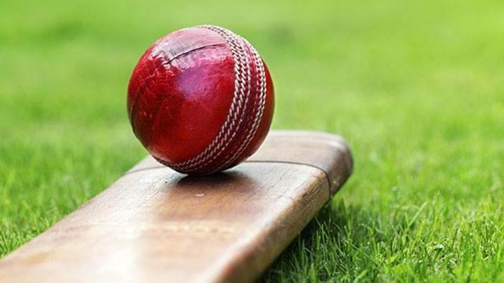 Bengal advances as Tiwary strikes ton