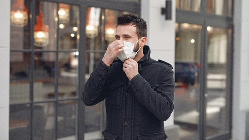 Breathing in polluted air contributes to neurological damage: Study