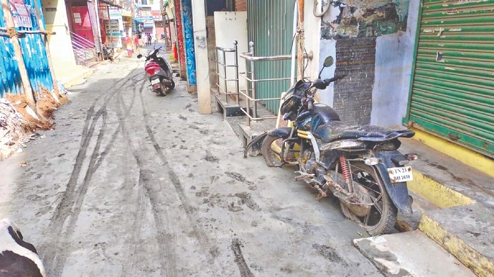 Public irked as road laid sans moving bike Public irked as road laid sans moving bike