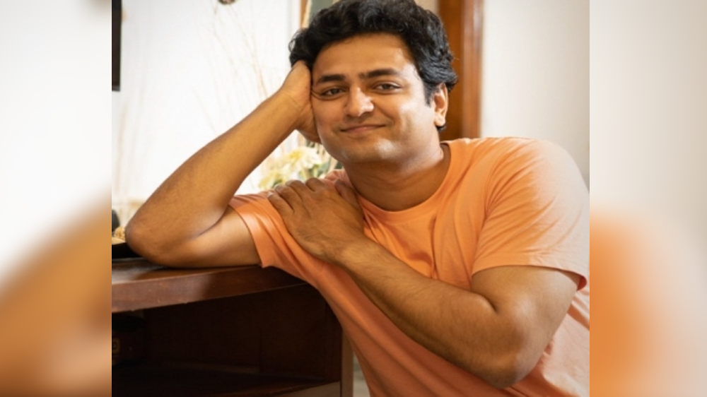 Kennys name appears in Eng question paper, comedian shares pic