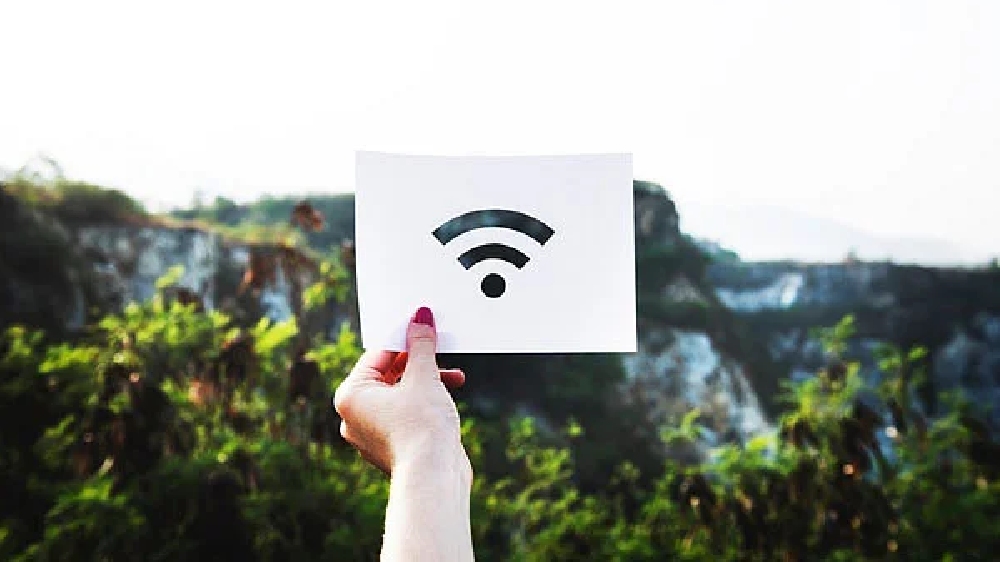 TN govt launches public Wi-Fi hotspots in Chennai
