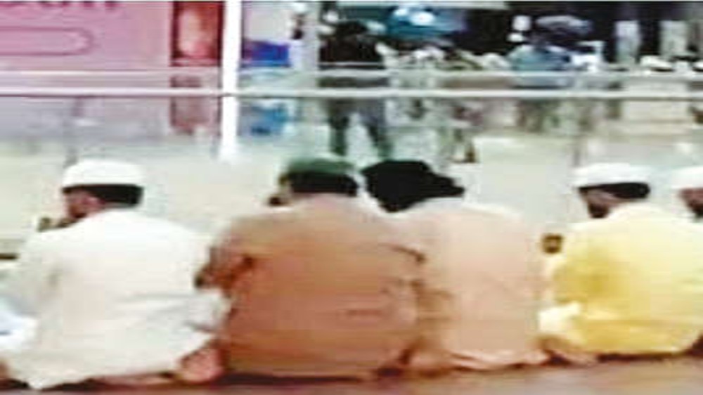 UP police debunk claim of namaz at LuLu Mall
