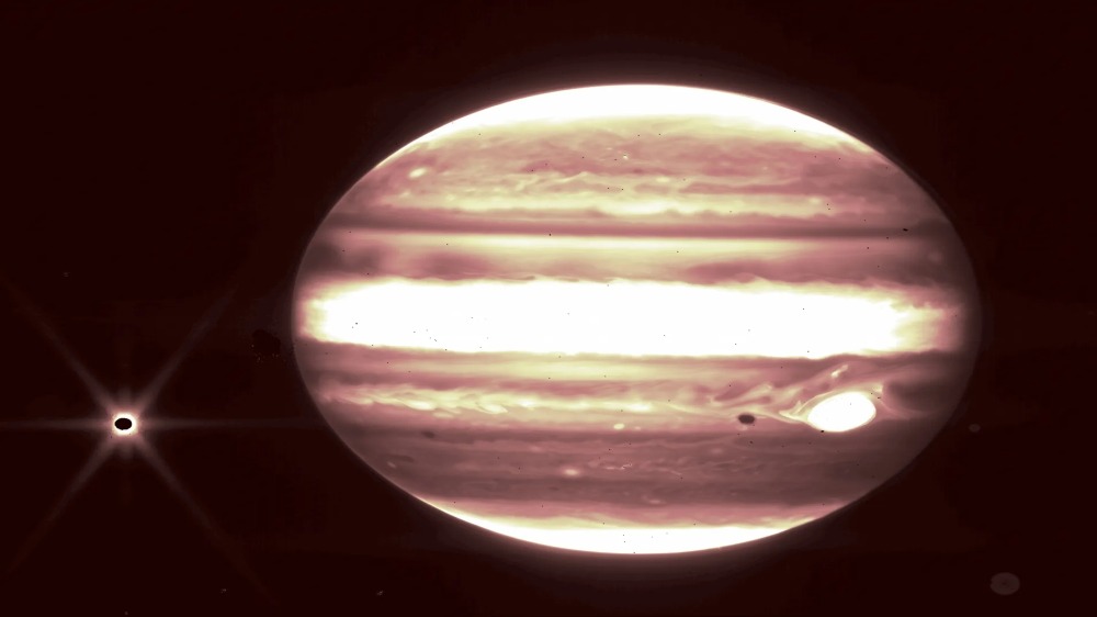 NASA reveals stunning pics of Jupiter, its moon