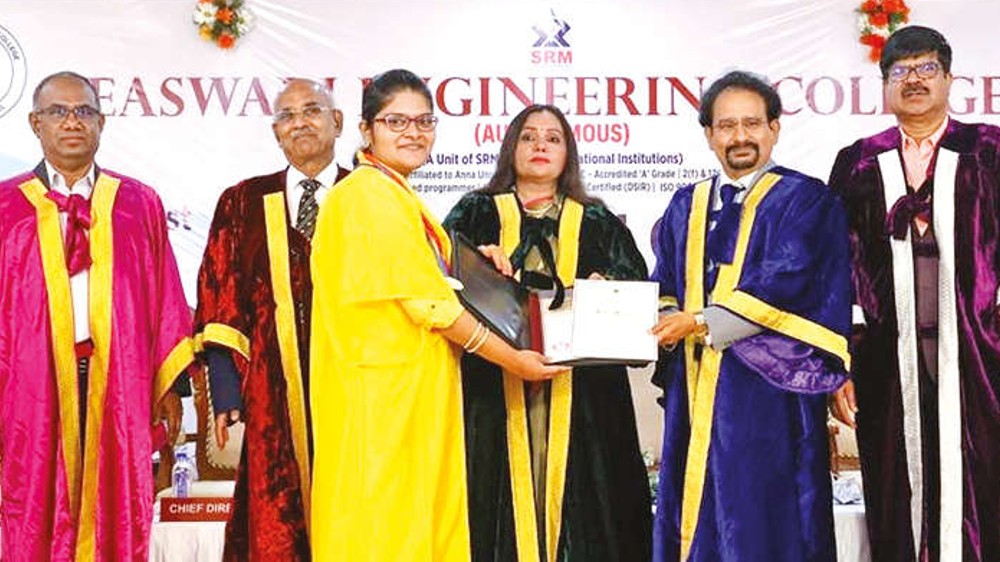 21st Graduation Day of Easwari Engineering College conducted
