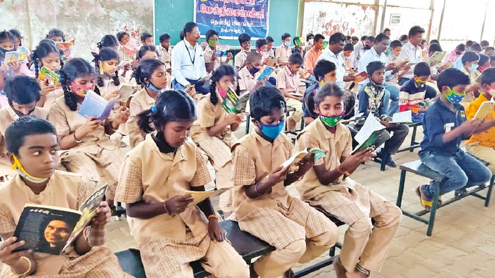‘One day one book reading’ launched in Thanjai schools