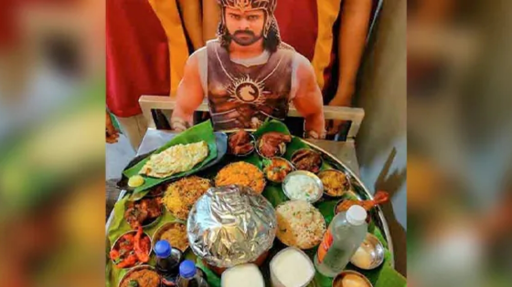 Finish this Baahubali Thali in 30 minutes to win ₹ 1 lakh Finish this Baahubali Thali in 30 minutes to win ₹ 1 lakh