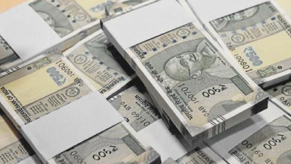 Rs 1.27 cr unaccounted cash seized from duo on Anna Salai