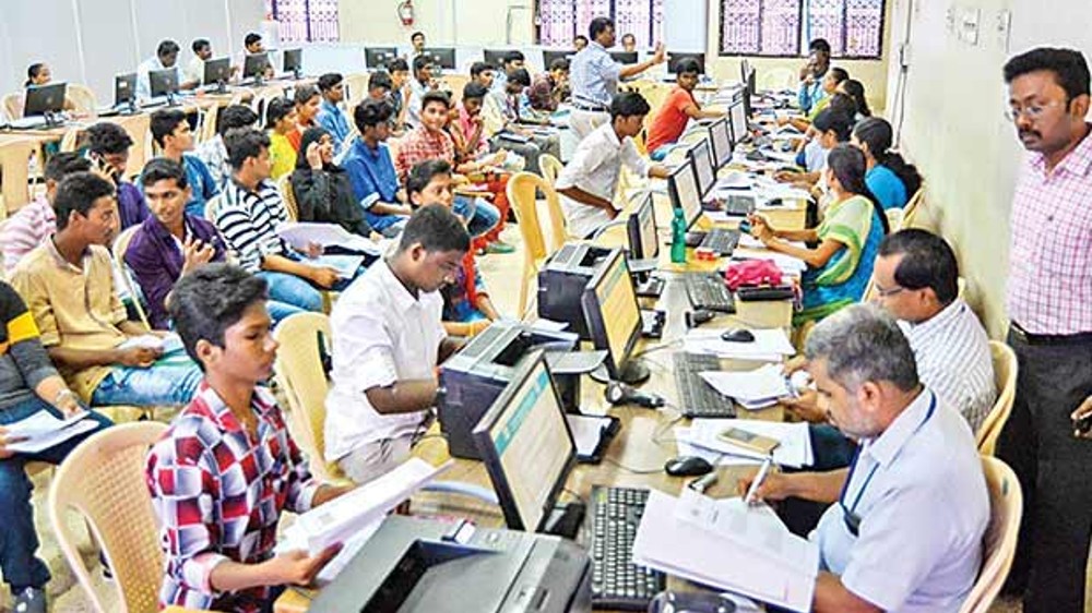 Student registration for engineering admissions crosses 1.7 lakhs