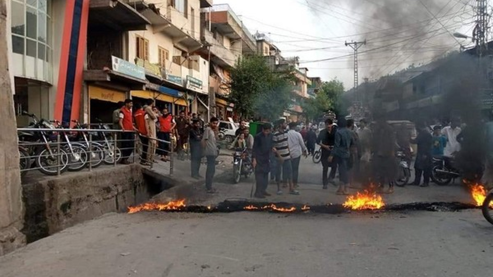 Police in PoK open fire on peaceful protesters, many injured