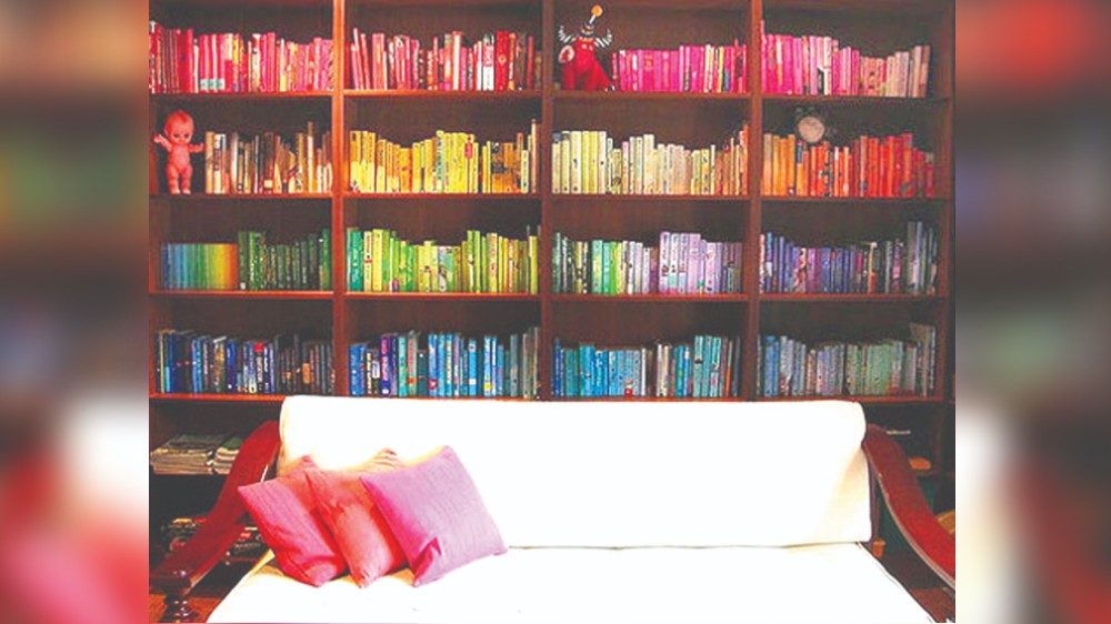 Creative and efficient ways to arrange your bookshelf