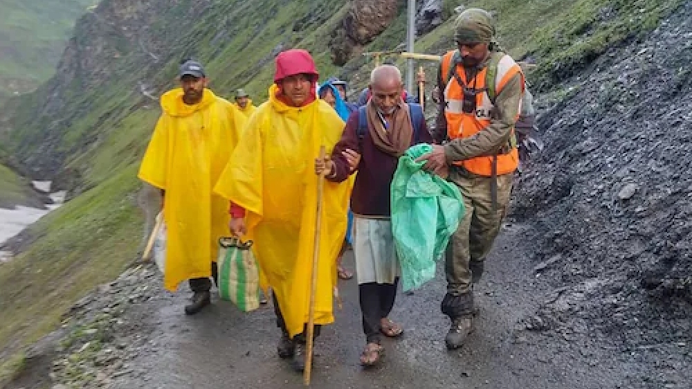 13 killed in cloudburst near Amarnath shrine, 5 rescued