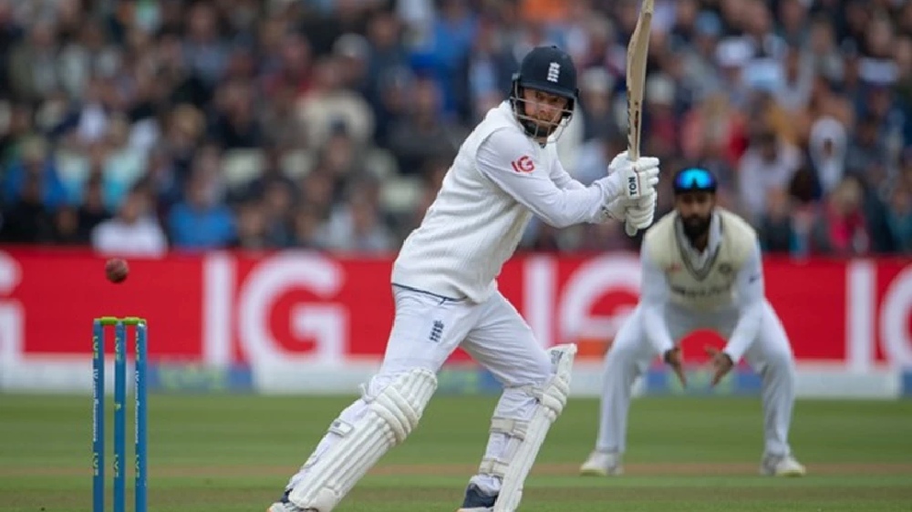 Bairstows half-century guides hosts to 200/6 at Lunch Bairstows half-century guides hosts to 200/6 at Lunch