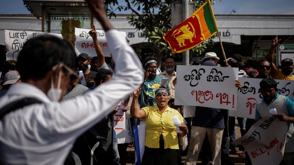 Lankan protesters to continue demanding resignation of Ranil