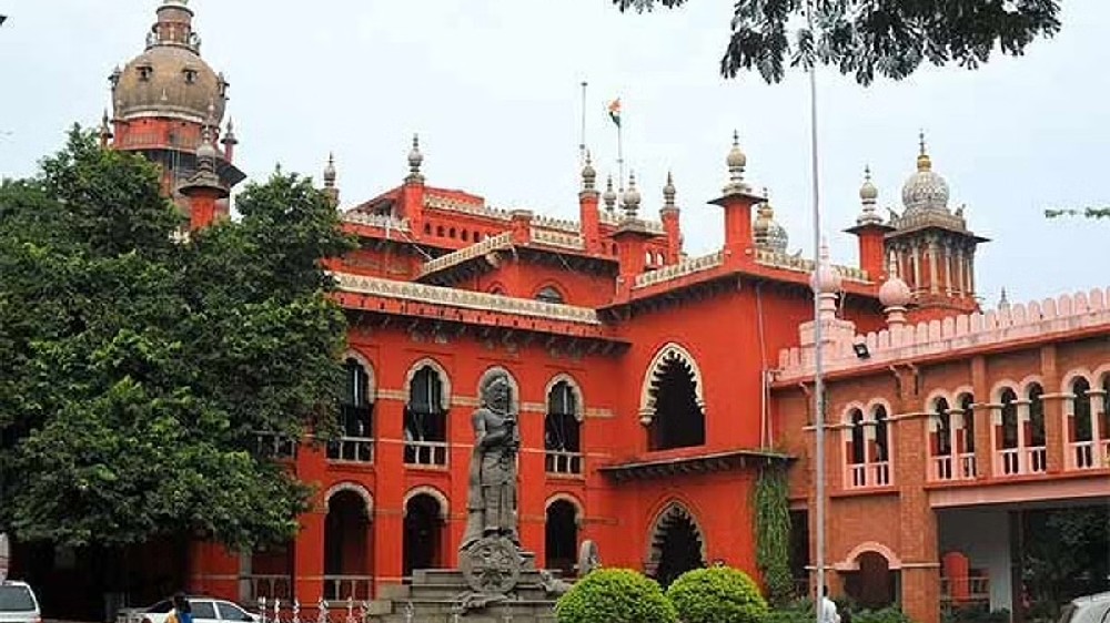 HC orders removal of seal from Karuppar Koottam studio