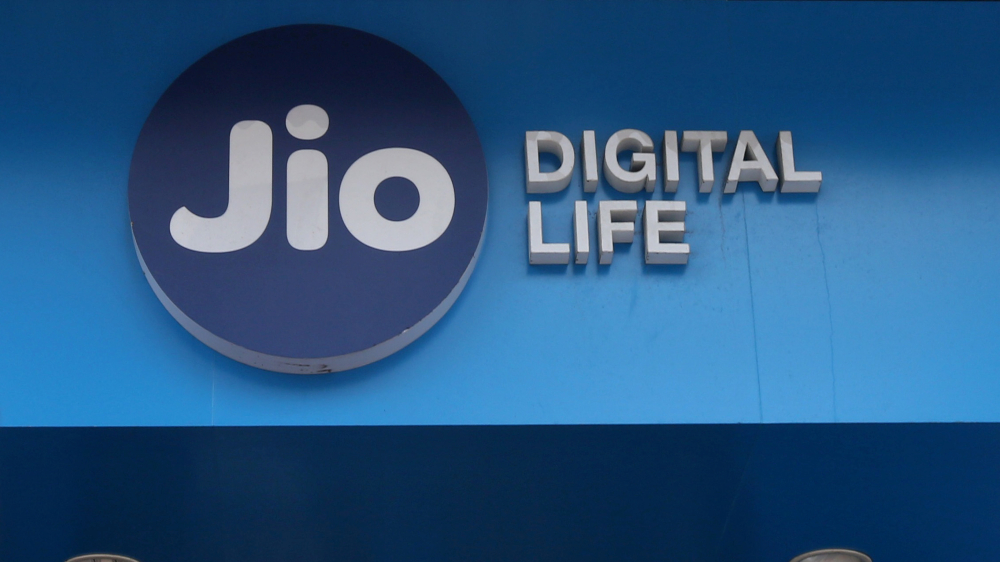 Reliance Jio Q1 net profit rises 24 pc to Rs 4,335 cr