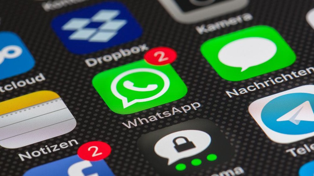 WhatsApp may soon display past participants of group chat