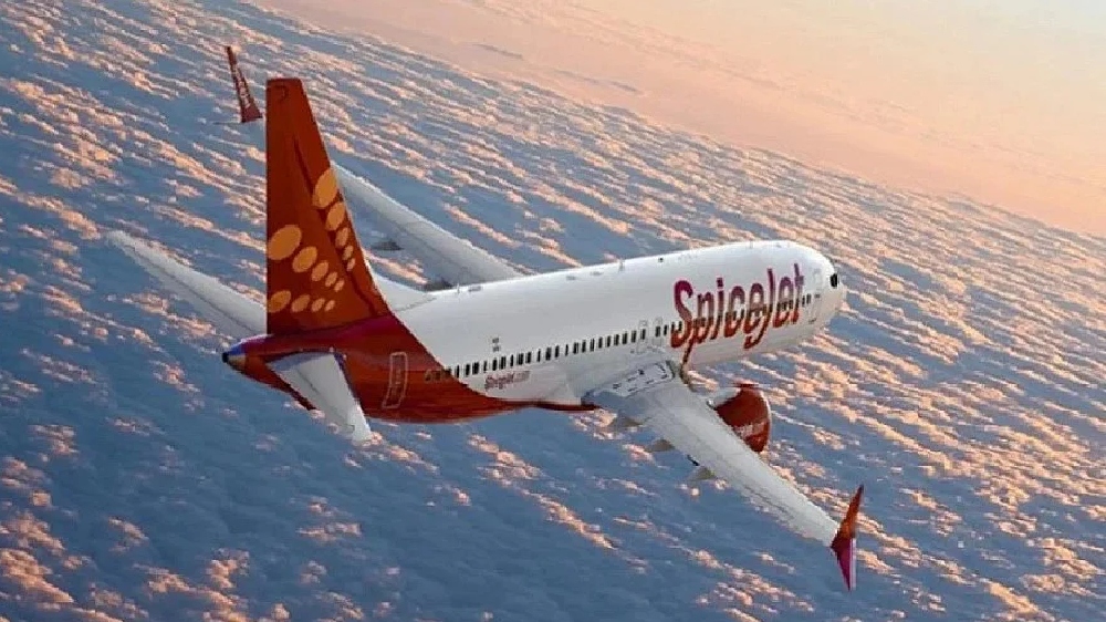 Indias aviation watchdog pulls up SpiceJet over safety lapses