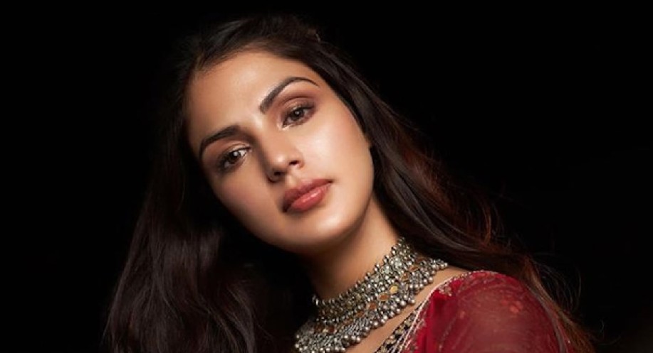 Rhea, Neha Sharma, Natasa ace the gym look like a pro Rhea, Neha Sharma, Natasa ace the gym look like a pro
