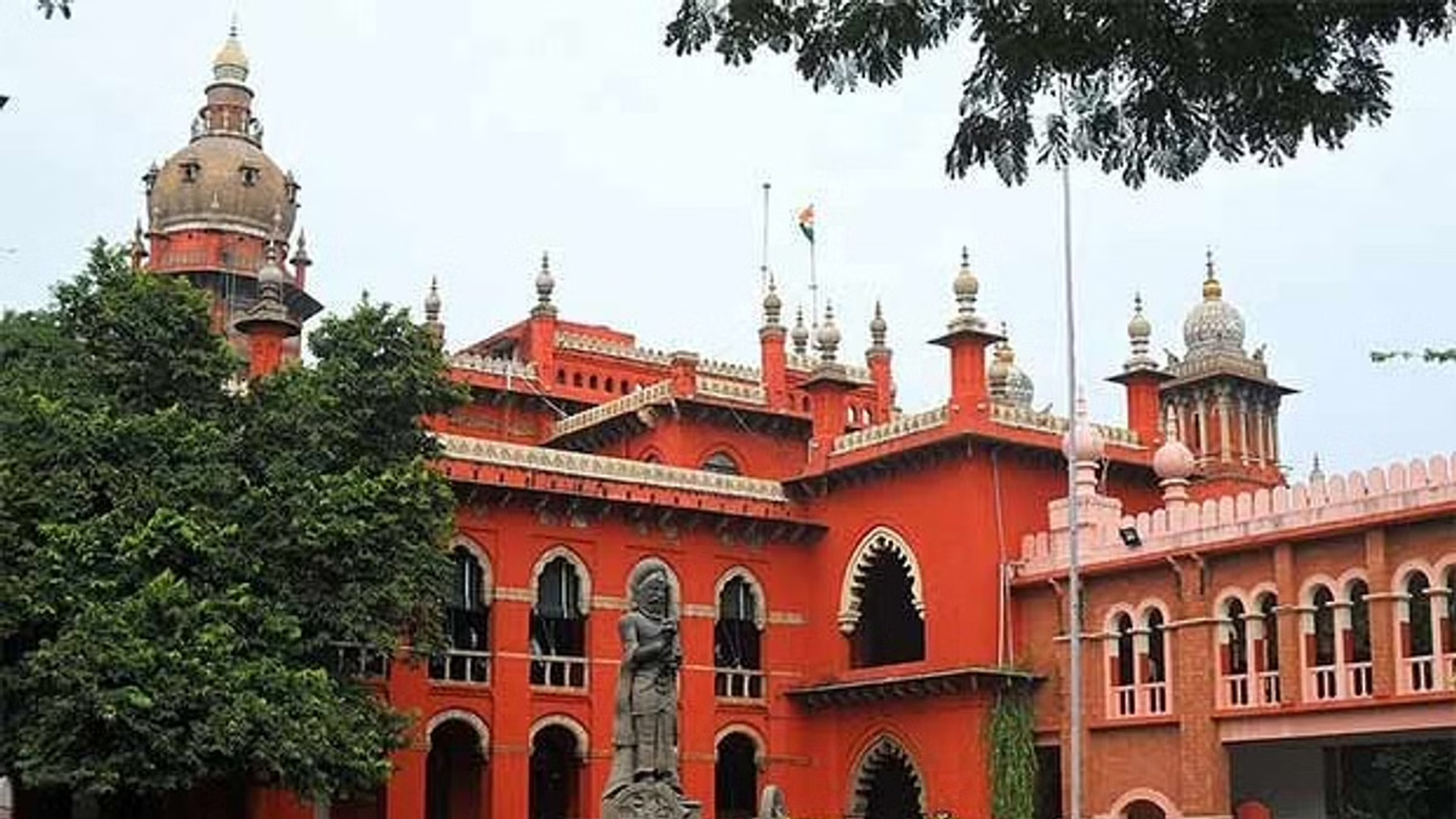 Kallakurichi case: HC allows to conduct autopsy without parents