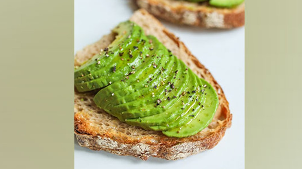 New research says eating avocado daily can help lower cholesterol New research says eating avocado daily can help lower cholesterol