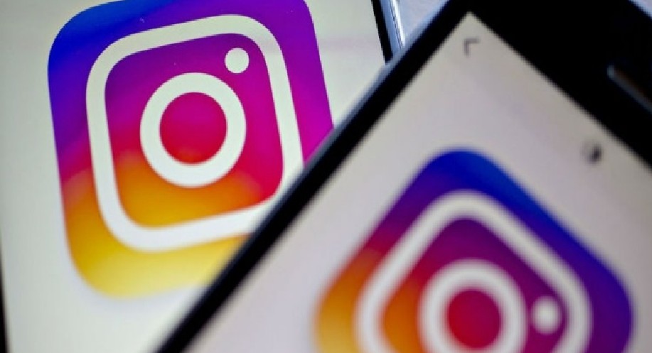 Instagram tests making all video posts reels