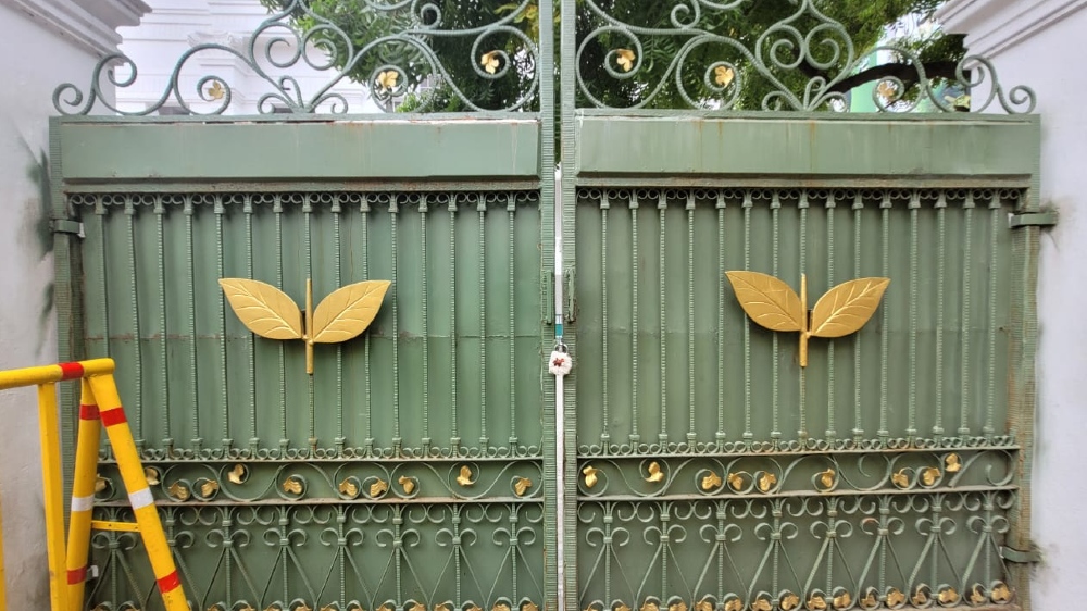 AIADMK tussle: Party headquarters sealed by revenue officials