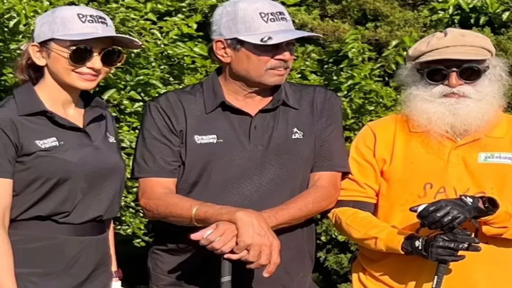 Rakul Preet enjoys golf session with Kapil Dev, Sadhguru in US