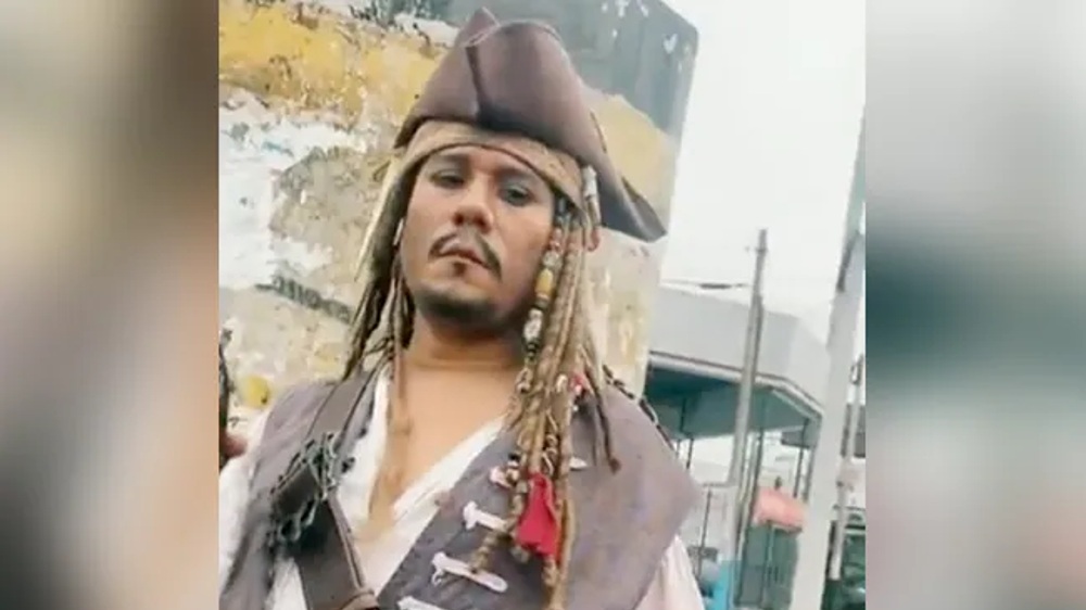 Beggar turns Jack Sparrow; netizens shocked over transformation