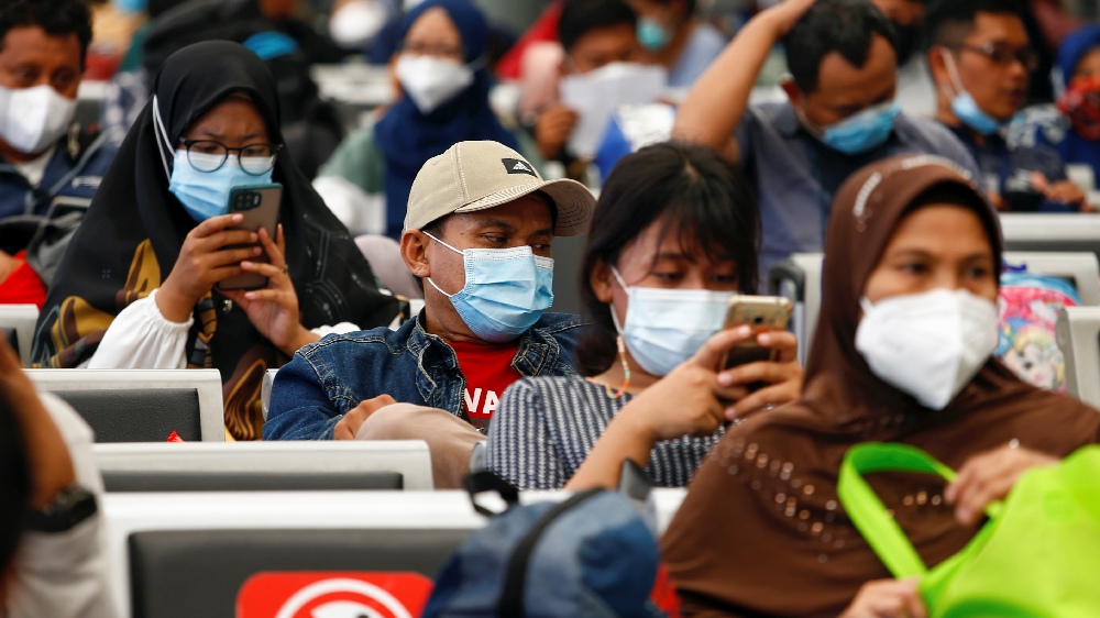 Indonesia starts administering 2nd Covid boosters to HCWs