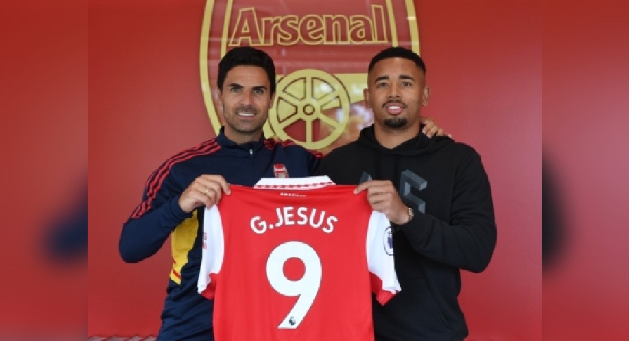 Arsenal sign Gabriel Jesus from Manchester City