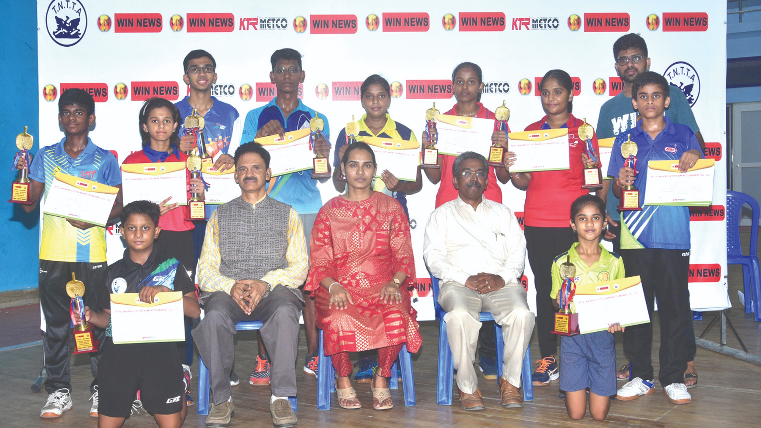 Varun, Deepika come up trumps