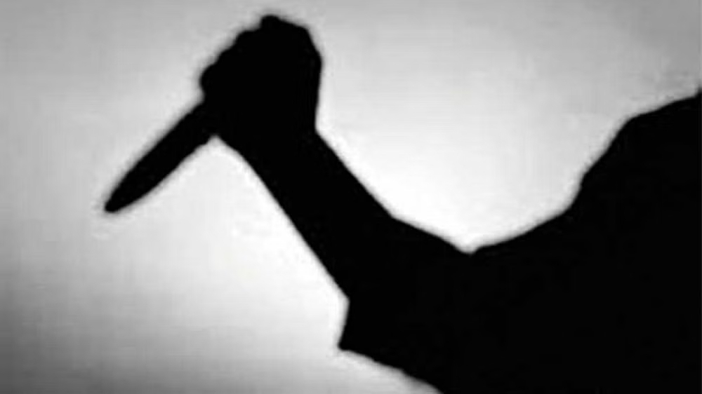 Woman cop attacked for asking man to get off ladies coach