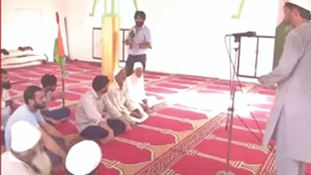 DeTect: Local politician depicted as cleric of Jammu mosque