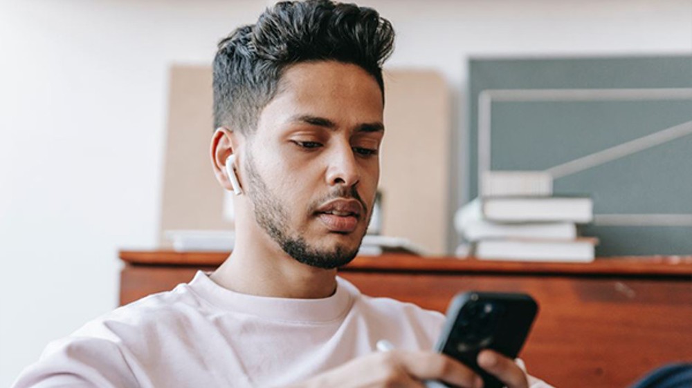 News addiction linked to poor mental, physical health