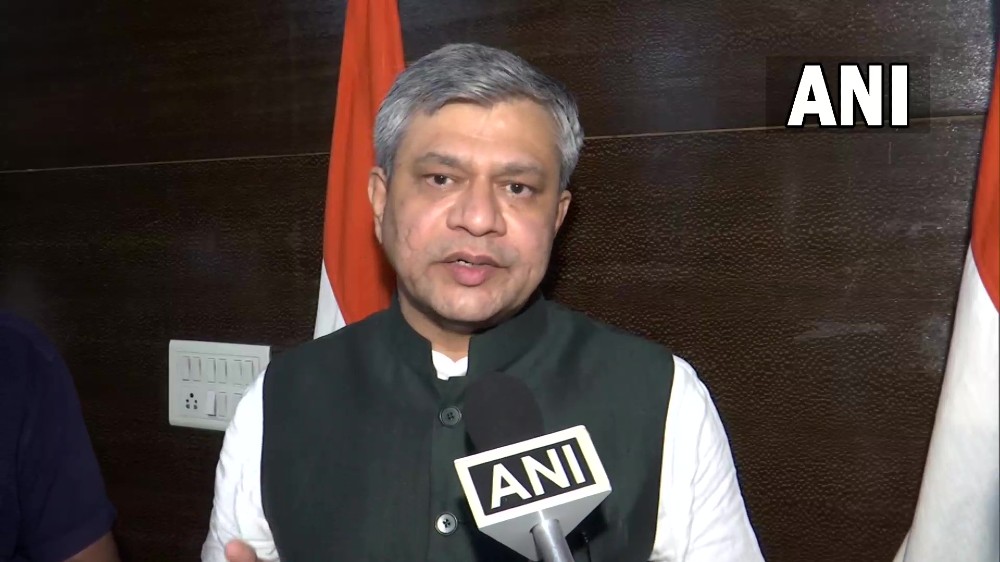 Jio leads 5G spectrum auction with Rs 88,078 cr: Ashwini