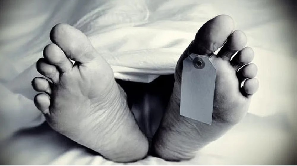 3 agri coolies killed as sand lorry rams their bike in Orathanadu 3 agri coolies killed as sand lorry rams their bike in Orathanadu