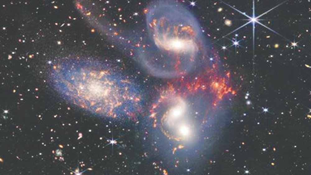 Dark matter: An invisible glue that may not even exist Dark matter: An invisible glue that may not even exist