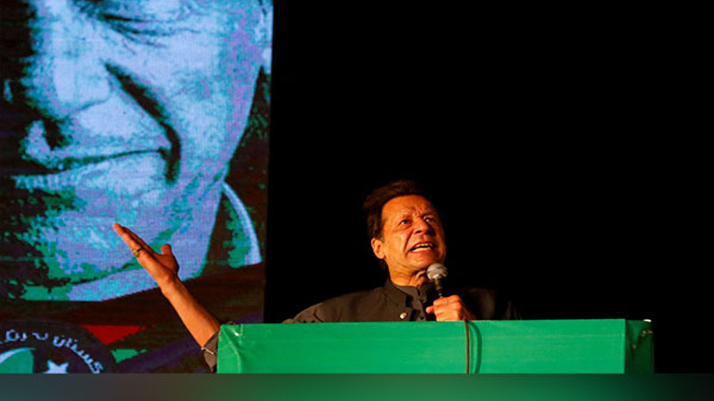 Imran invites Pakistanis to attend Haqiqi Azadi jalsa on Aug 13