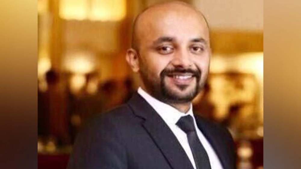 Journalist held after Pak TV station went off air