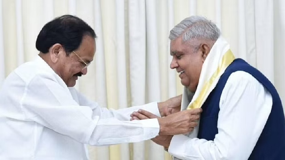 Dhankhar meets outgoing VP Naidu, given tour of VP Secretariat Dhankhar meets outgoing VP Naidu, given tour of VP Secretariat