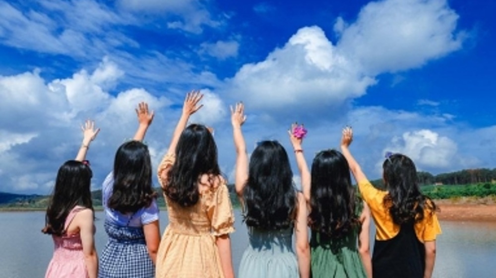 Has Covid-19 impacted adult friendships ? Has Covid-19 impacted adult friendships ?