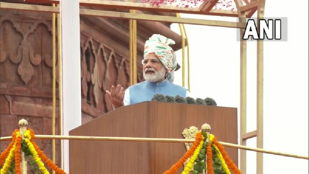 Time to step towards new direction with new resolve: Modi