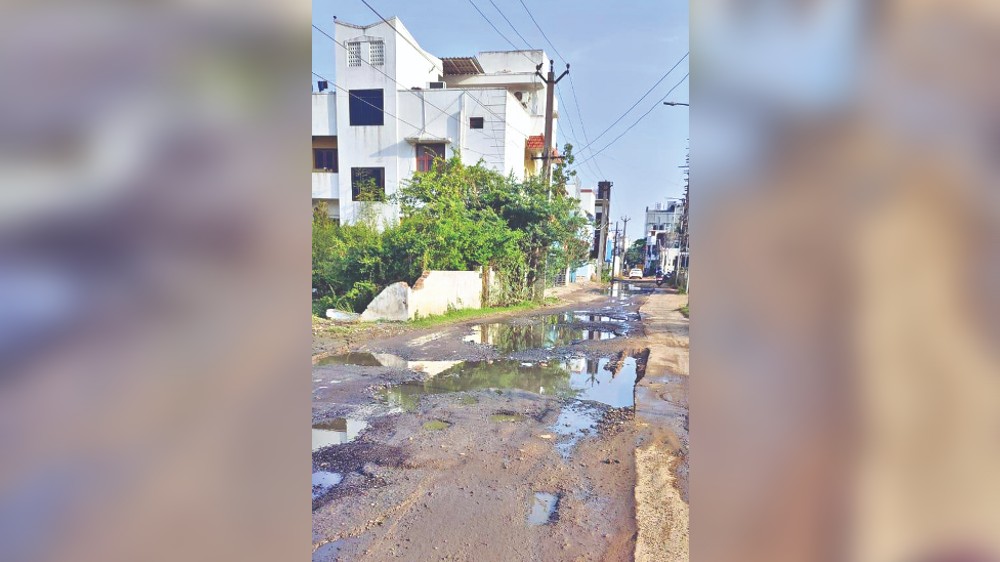 Potholed roads a nightmare for Korattur residents
