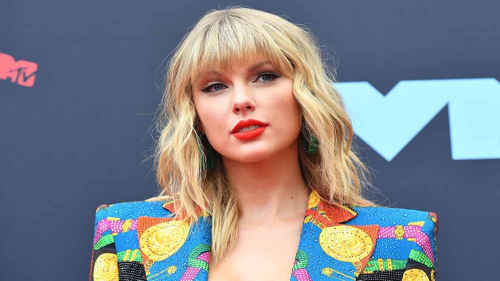 Taylor Swift hit with USD 1 million copyright lawsuit