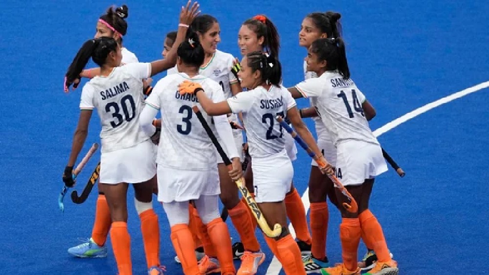 Indian women register 3-2 win over Canada, enter semifinals