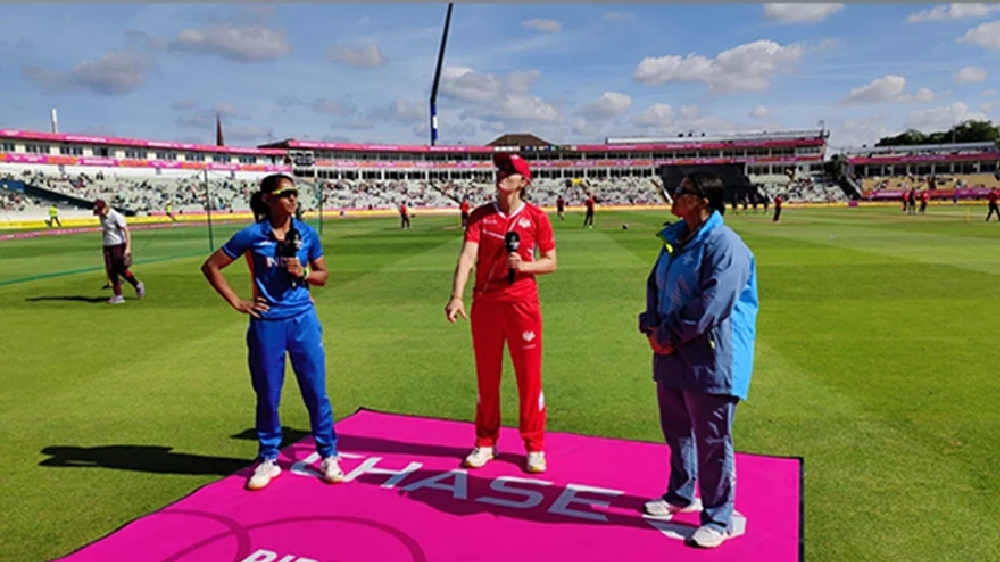 India eyes medal, opts to bat first against England in semifinal